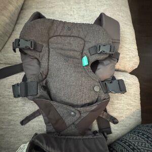 INFANTINO Flip 4 in 1 Carrier, adjustable, Grey